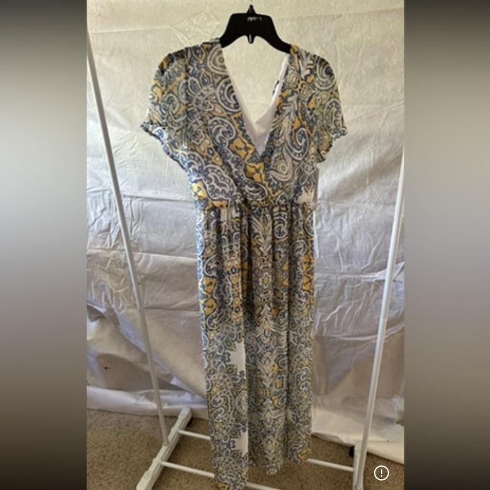 NWT Elegant Paisley Print pantsuit